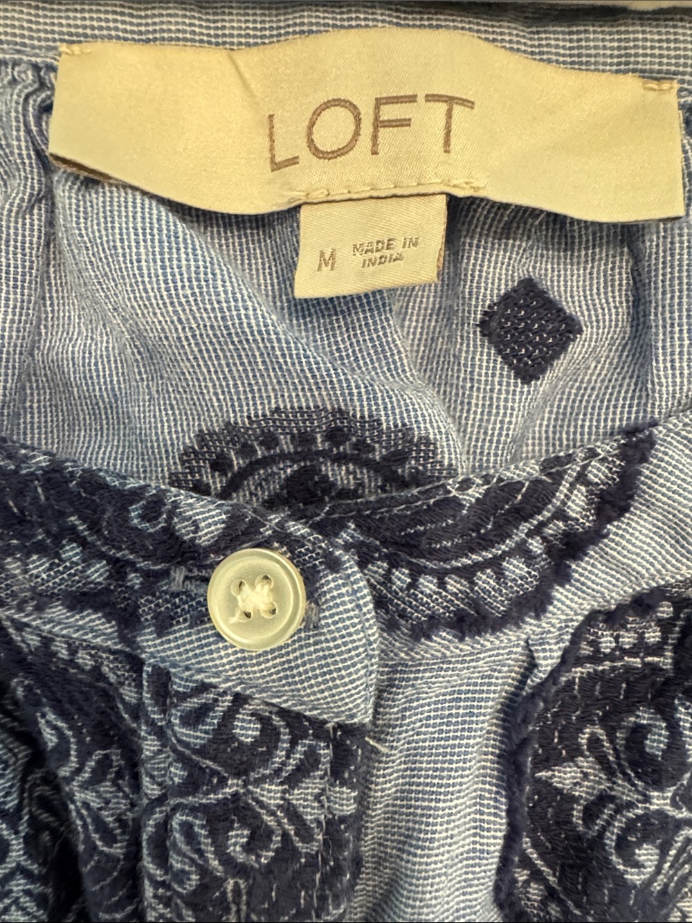 Loft Cotton Button Down Shirt Size M - Picture 4 of 7